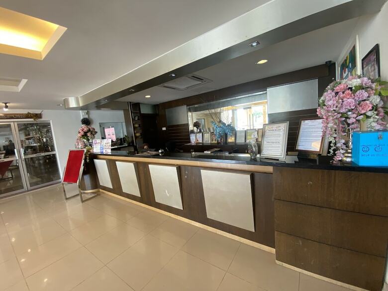 Oyo Capital O 89658 Bustani Hotel