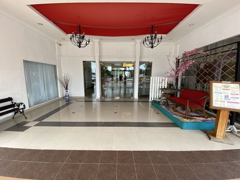 Oyo Capital O 89658 Bustani Hotel