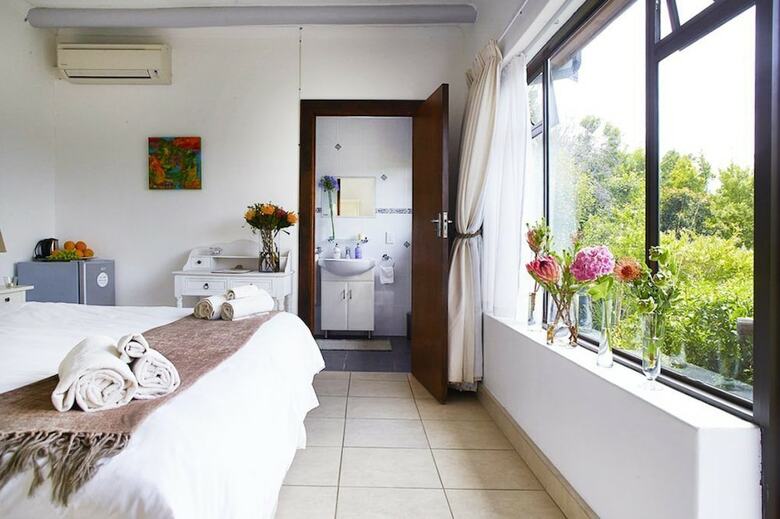 Hottentots Mountain View - Guest House