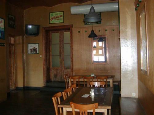 Hostal Victoria - Penzion & Restaurant