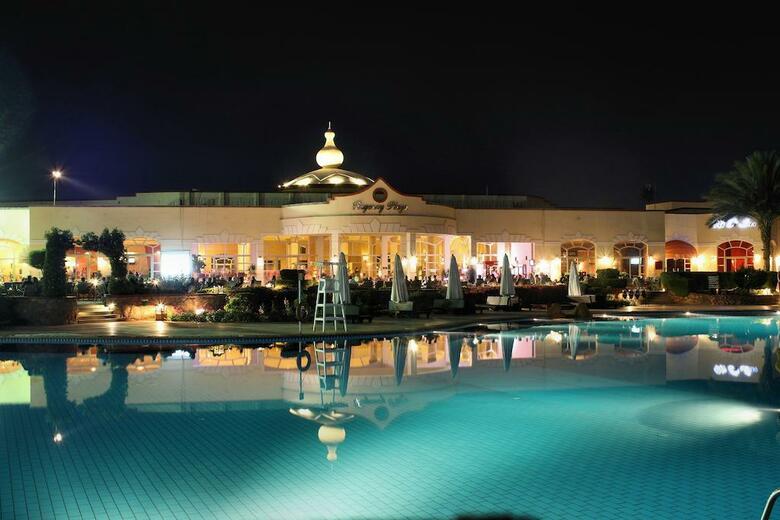 Hotel Regency Plaza Aqua Park And Spa Resort