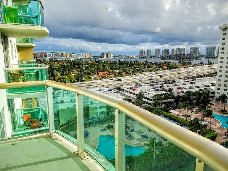 Premium 3 Bedroom Bay View Or1116