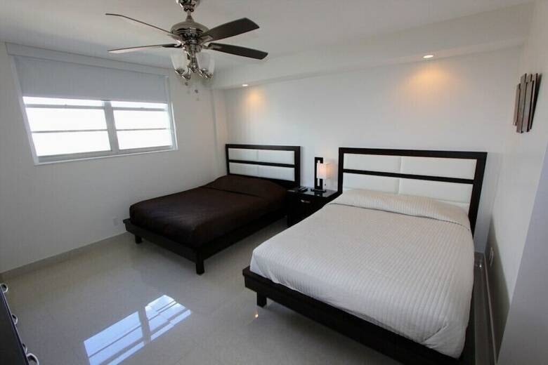 1 Bedroom Bay & Ocean View Or1520