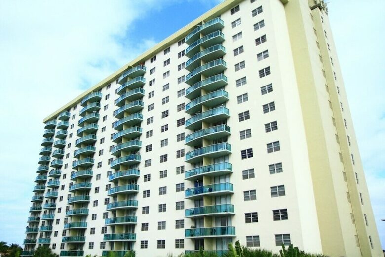 1 Bedroom Bay & Ocean View Or1520