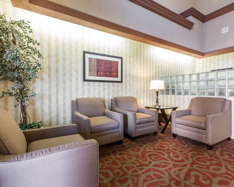 Hotel Comfort Suites Palm Desert I-10