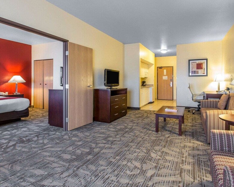 Hotel Comfort Suites Palm Desert I-10