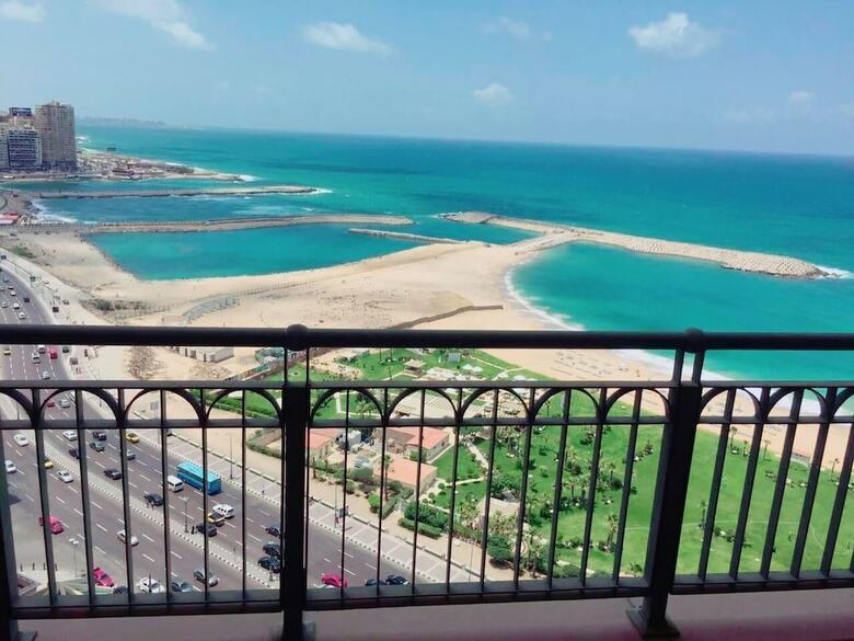 Apartment At San Stefano Grand Plaza