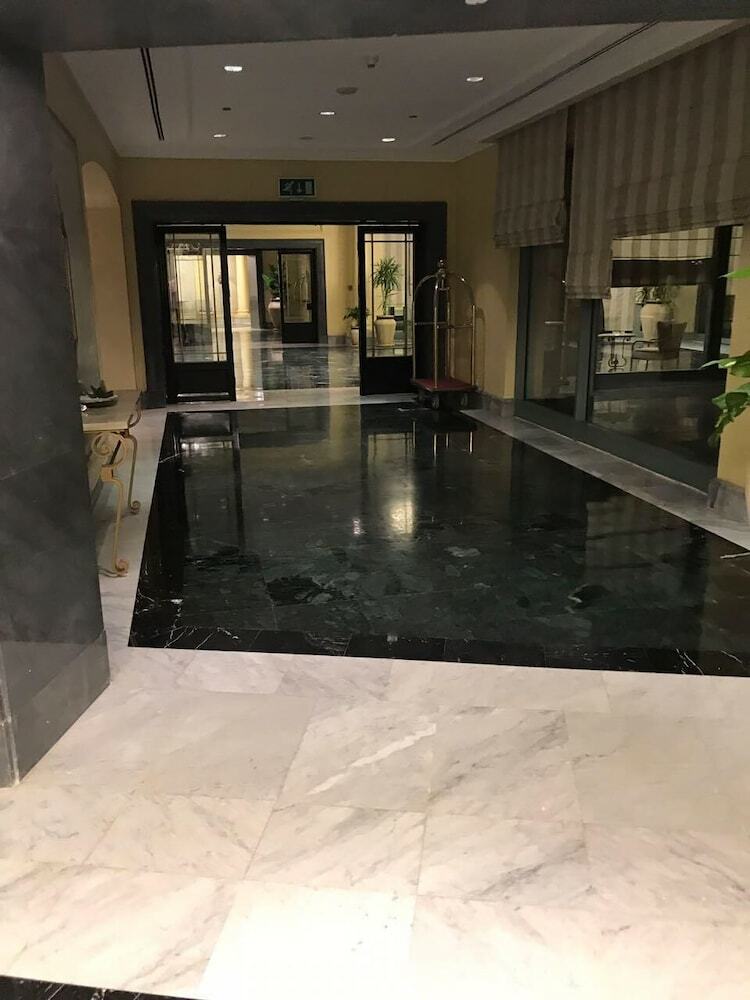 Apartment At San Stefano Grand Plaza