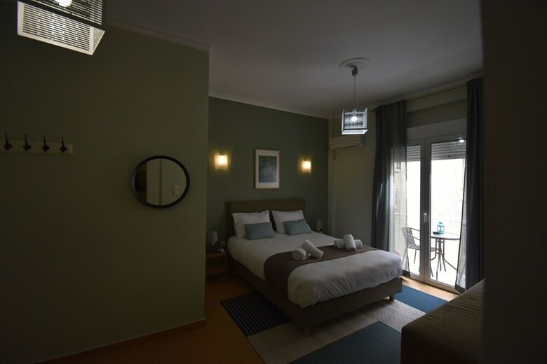 Apartamentos Check Point - Plaka