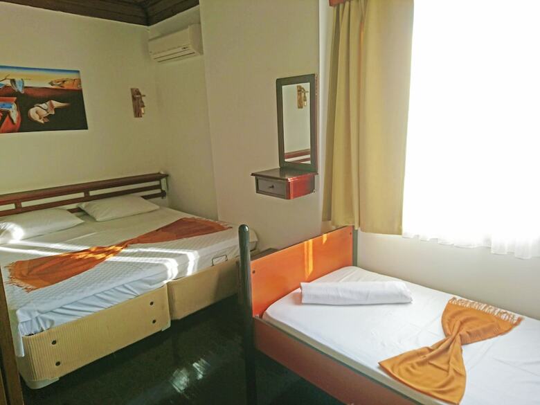 Bozcaada Balci Hotel