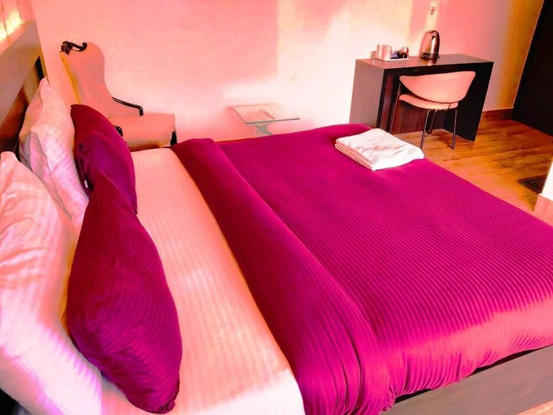 Hotel Corooms Sanvi Prime Unitech Cyber Park
