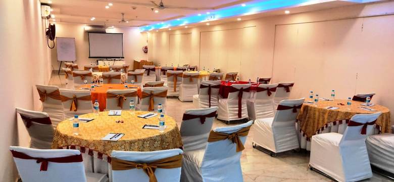 Hotel Corooms Sanvi Prime Unitech Cyber Park