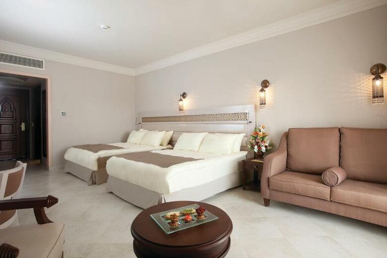 Hotel Sunrise Grand Select Arabian Beach Resort