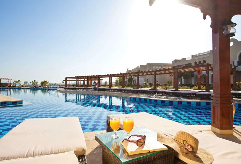 Hotel Sunrise Grand Select Arabian Beach Resort