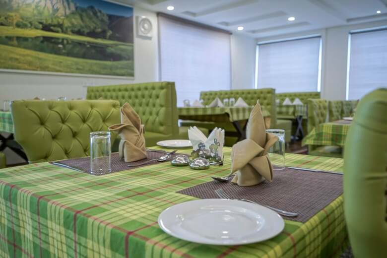 Hotel Golden Tulip Kashmir