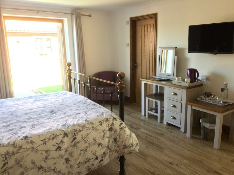 Grove Barn Bed And Breakfast