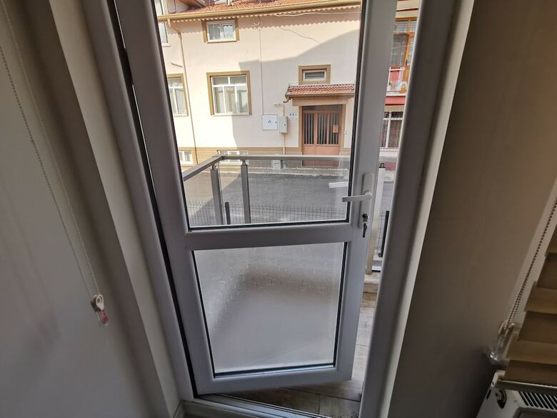 Yildiz Apart