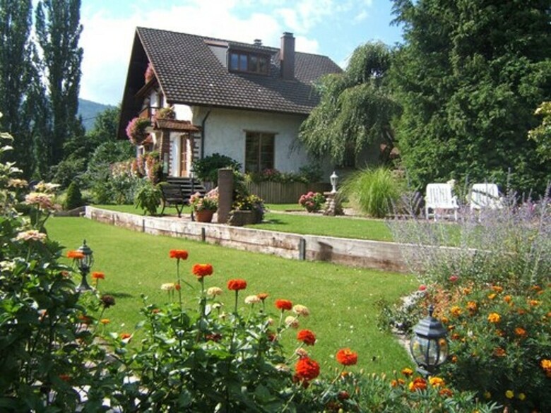 Bed & Breakfast Maison D'hotes La Maison Fleurie