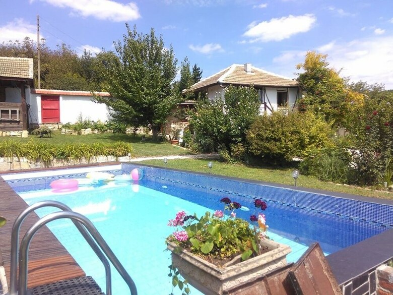 Peaceful,sun,own Pool! Get Away From The Crowds!!