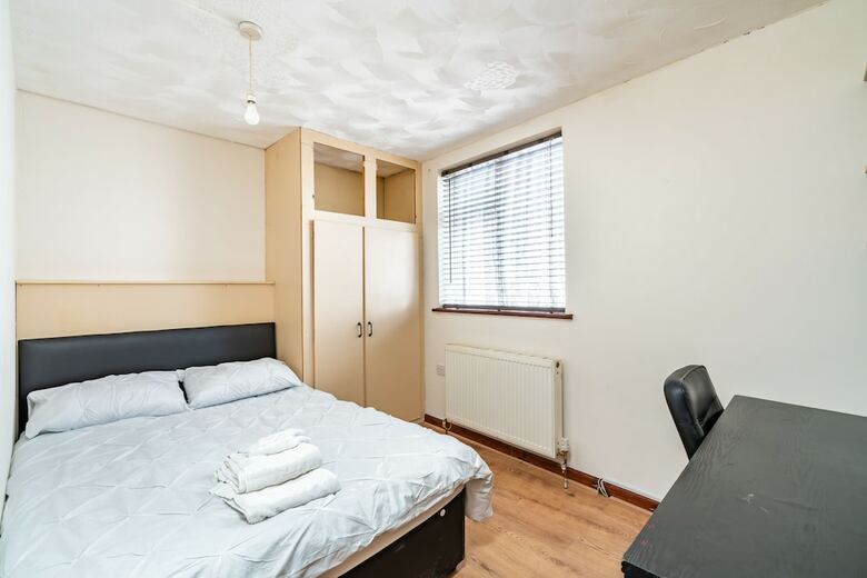 Hostal College Street Abode