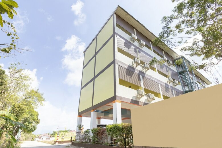Hotel Oyo 632 Thanagrit Apartelle