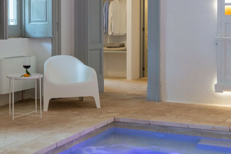 Villa Dimora Fumarola With Indoor Pool And Jacuzzi