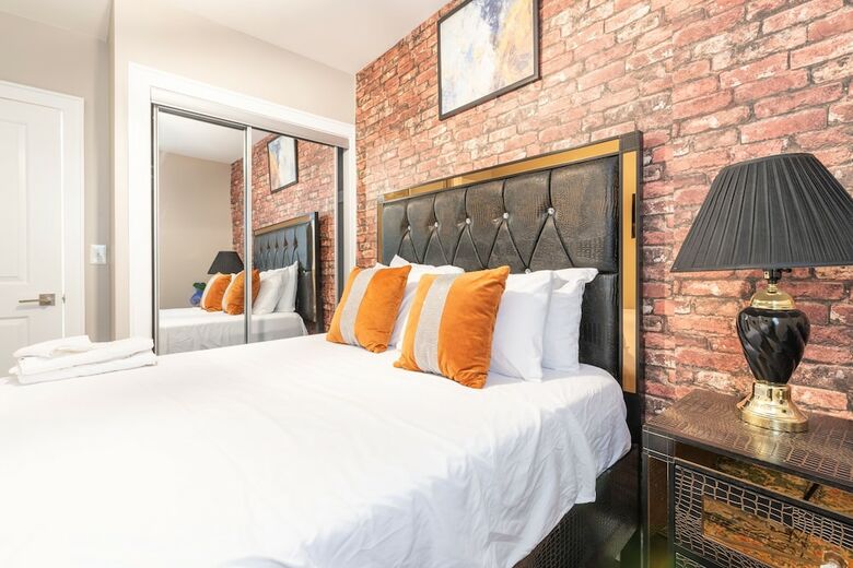 Emmanuel Luxury Living