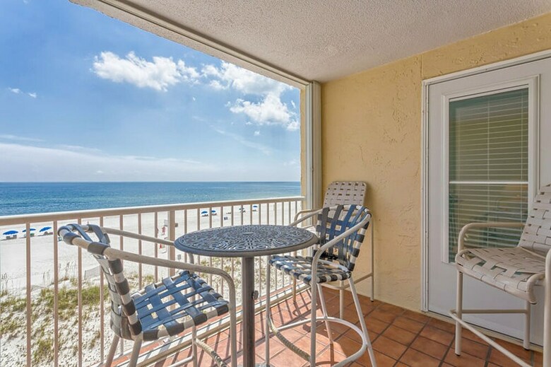 Castaways By Meyer Vacation Rentals