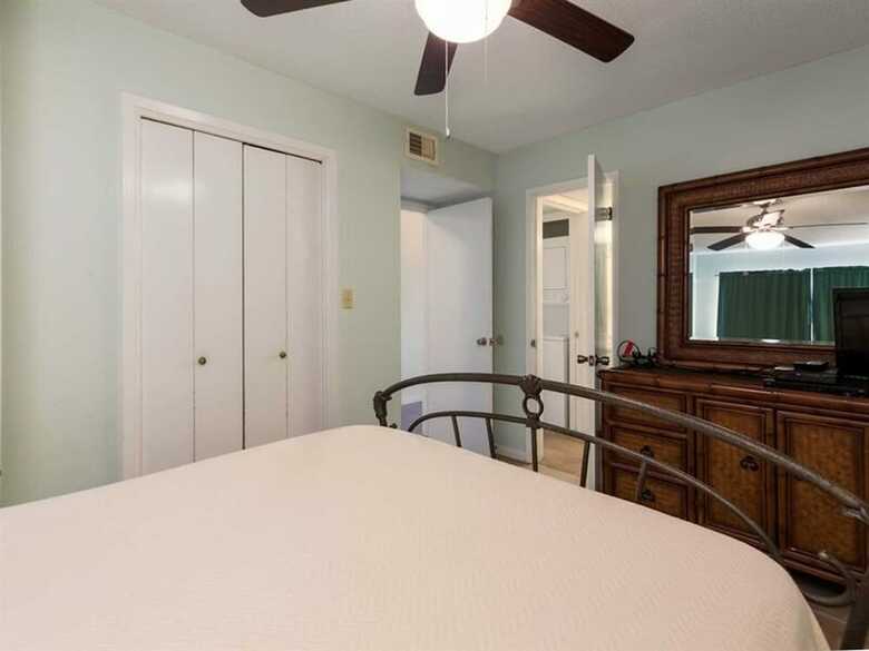 Seaside Beach & Racquet By Meyer Vacation Rentals