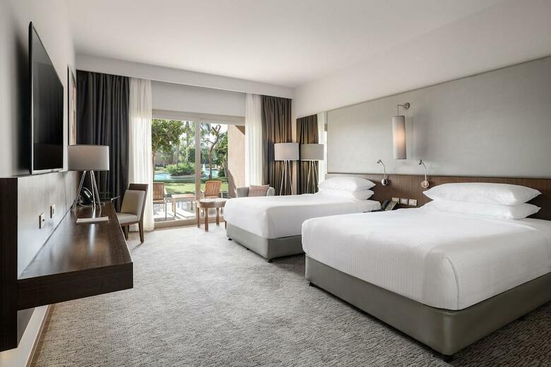 Hotel Dusit Thani Lakeview Cairo