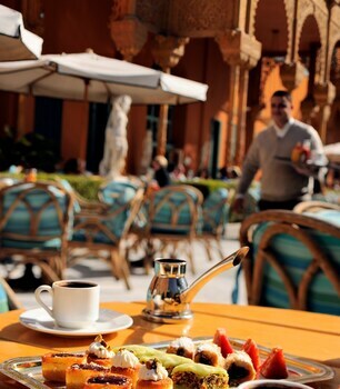 Cairo Marriott Hotel & Omar Khayyam Casino