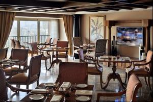 Cairo Marriott Hotel & Omar Khayyam Casino