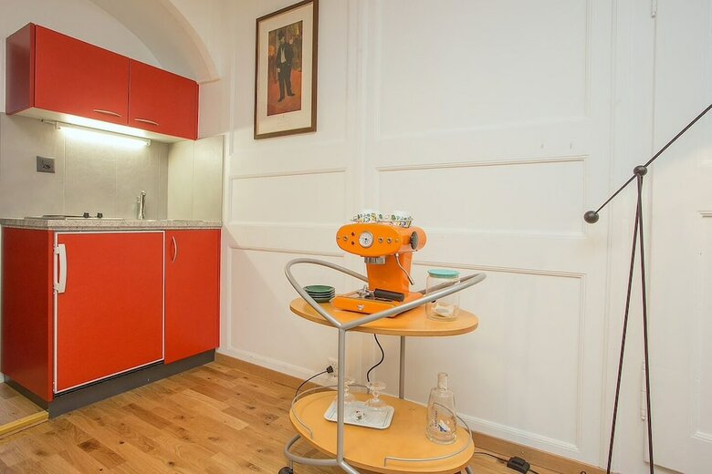 Hotel Midi Guestrooms