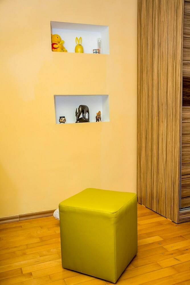 Apartamentos Fm Luxury 1-bdr Maisonette With Terrace
