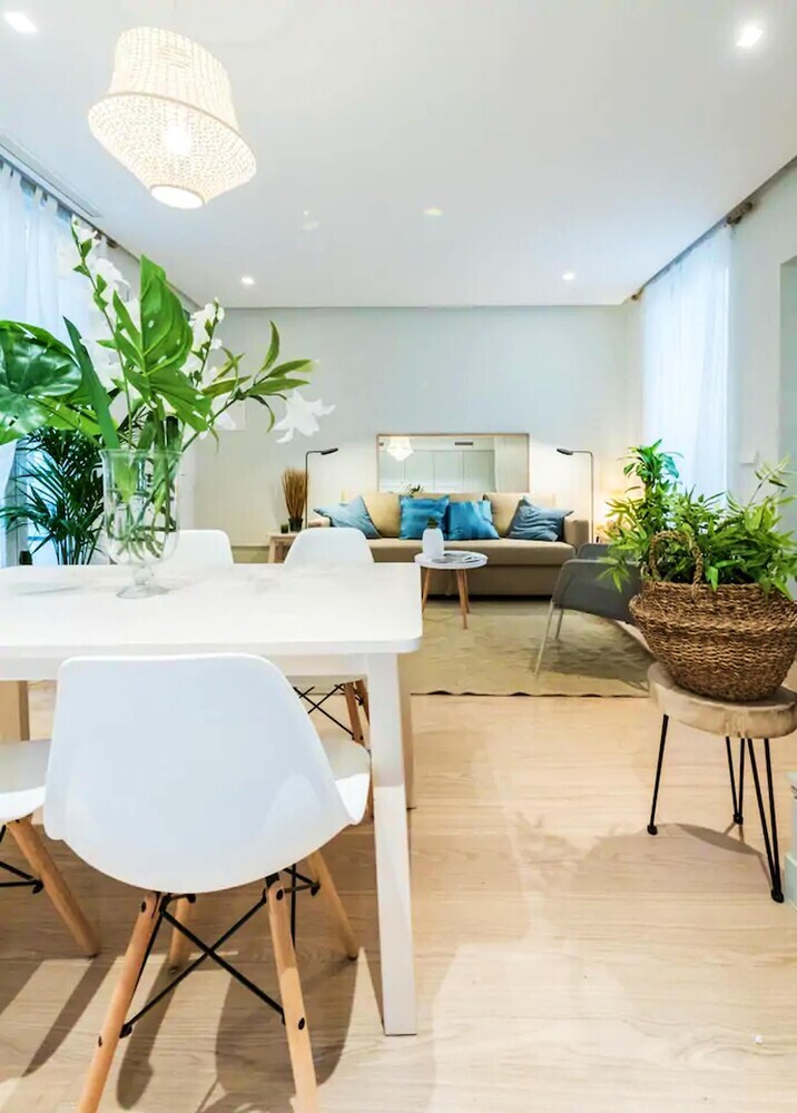 Apartment With One Bedroom In Madrid, With Wifi