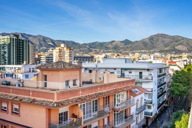 Apartamentos Beachside Penthouse In Los Boliches Ref 126