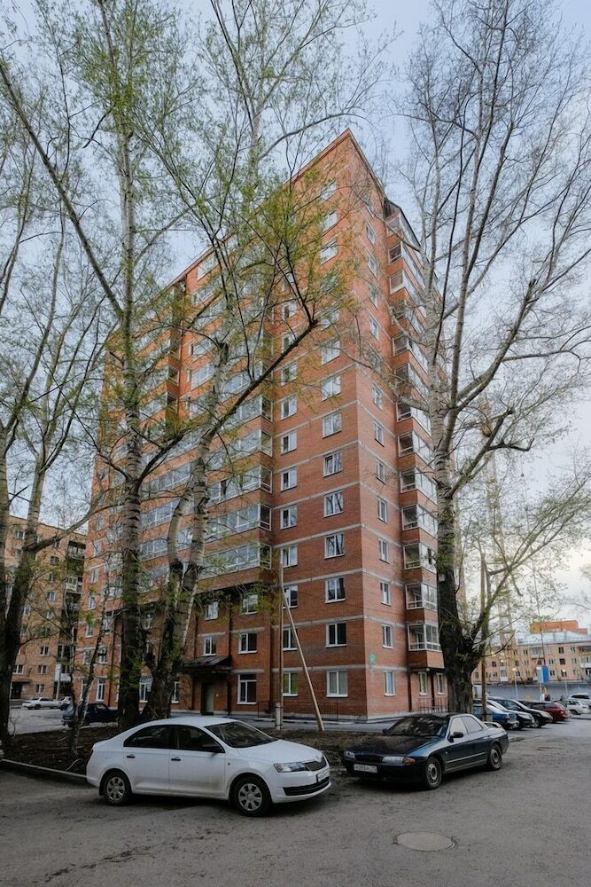 Apart Petrovskie On Matrosova 3
