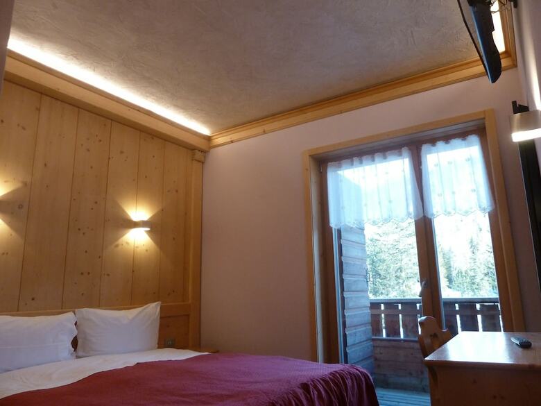 Hotel Chalet Lago Antorno