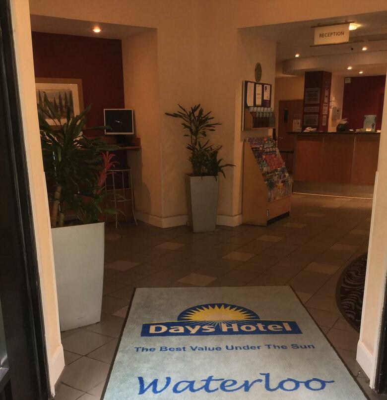 Waterloo Hub Hotel & Suites