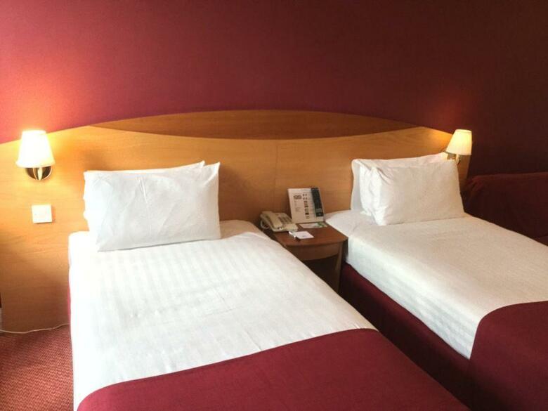 Waterloo Hub Hotel & Suites