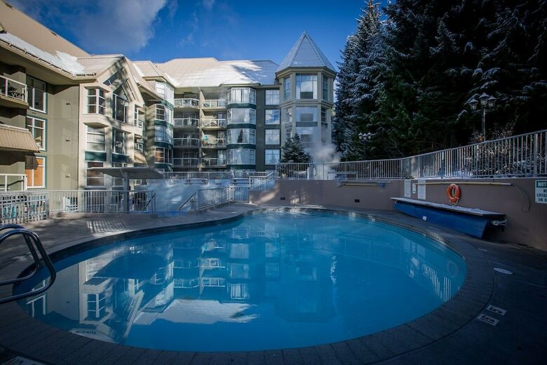 Woodrun Lodge By Whistler Premier