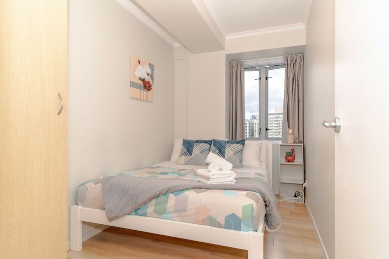 Warm & Cosy Two-bedroom Apartment In Cbd