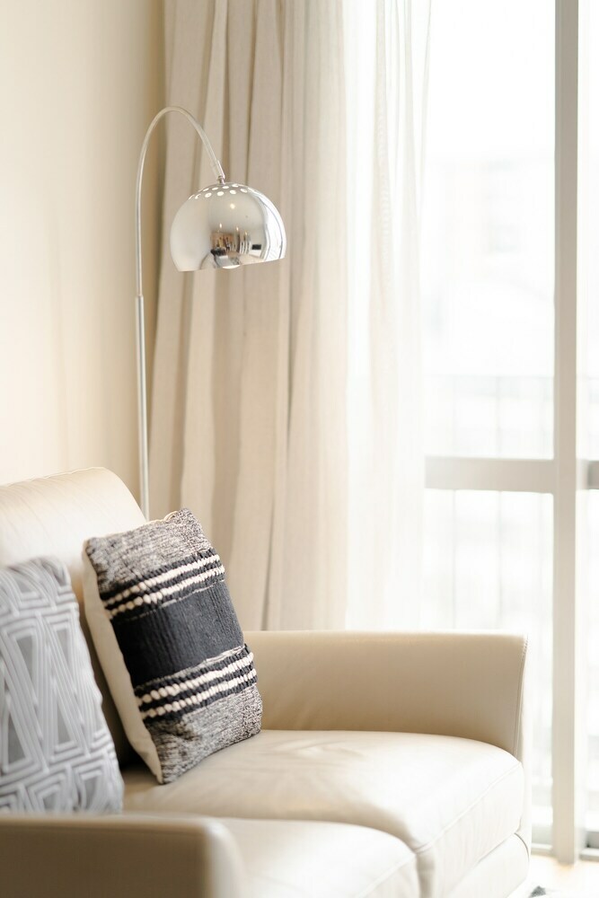 Warm & Cosy Two-bedroom Apartment In Cbd