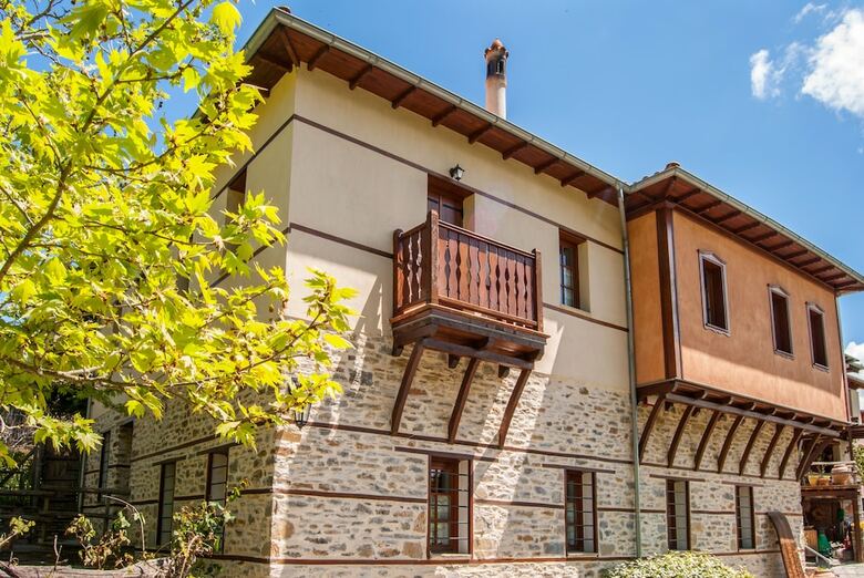 Hotel Viraggas