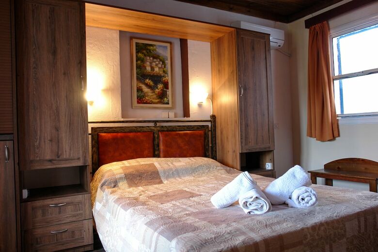 Hotel Alexandros Resort