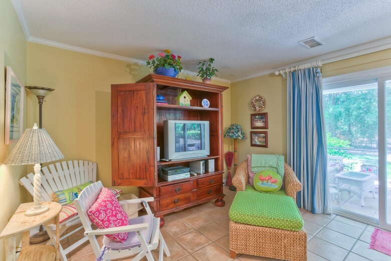 Ocean Walk Three Bedrooms By Hodnett Cooper
