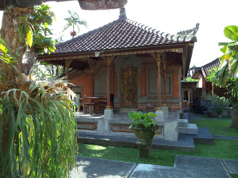 Apartamento Lokasari Bungalows Spa & Gallery