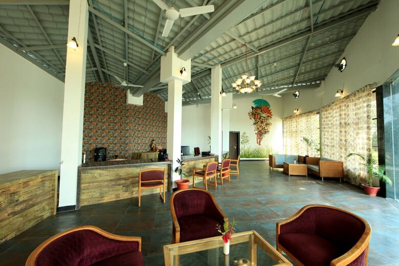 Hotel Chimur Tiger Resort At Tadoba