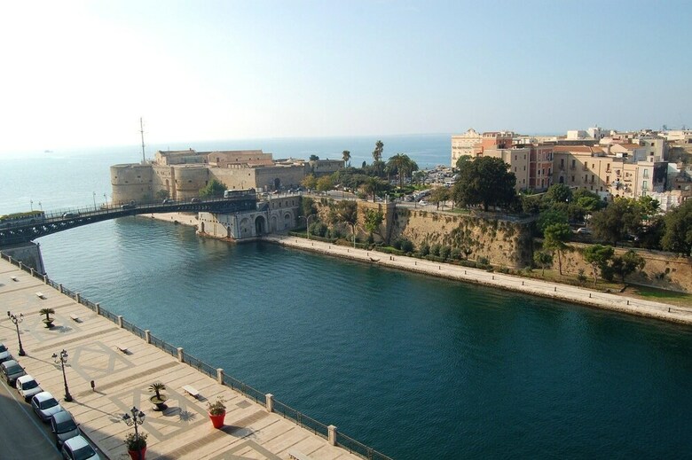 Apartment With One Bedroom In Taranto, With Wifi