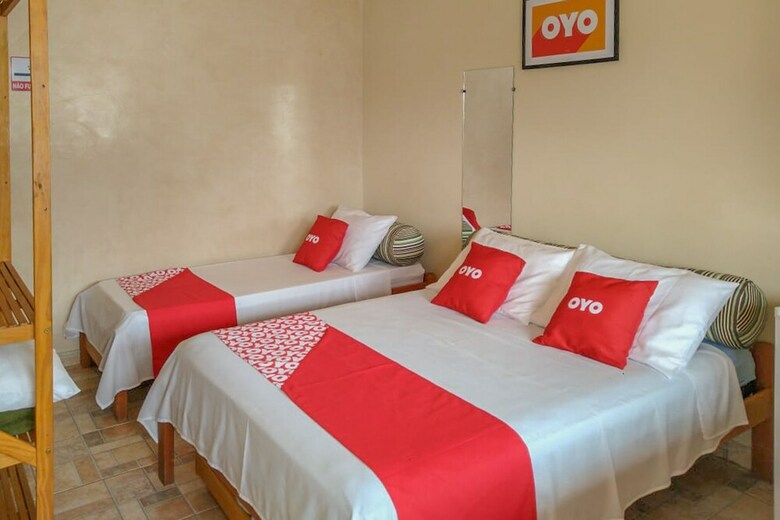 Oyo Costa Serena Hotel